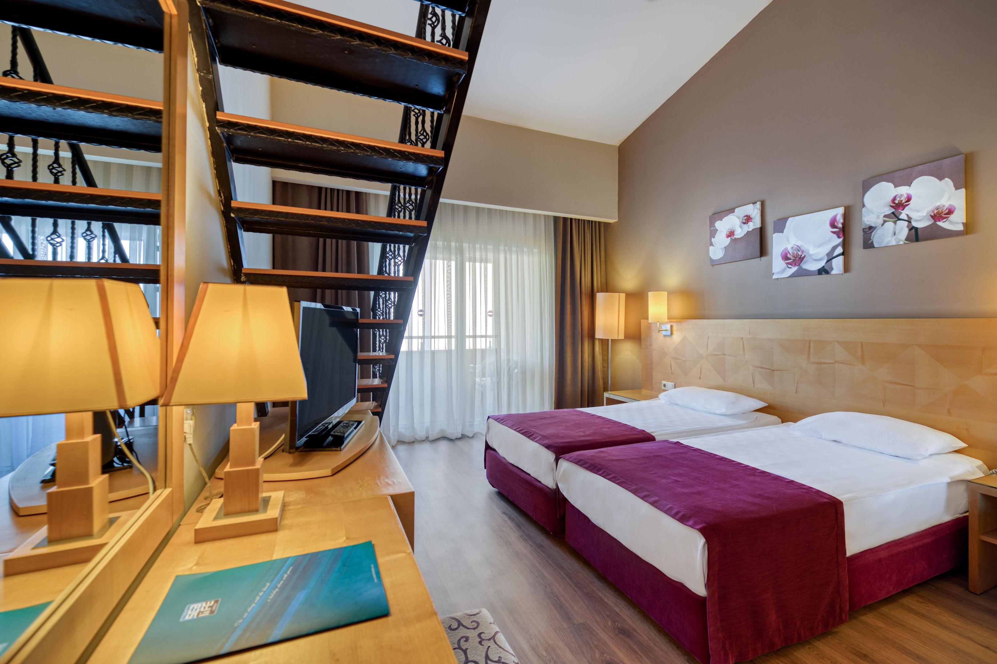 Sealife Buket Resort & Beach Hotel Okurcalar Exterior photo